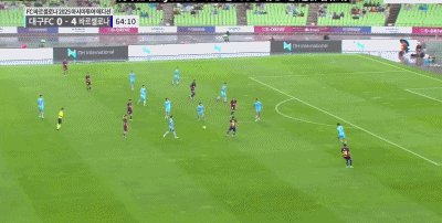 1754325828959006989.gif 巴萨.gif