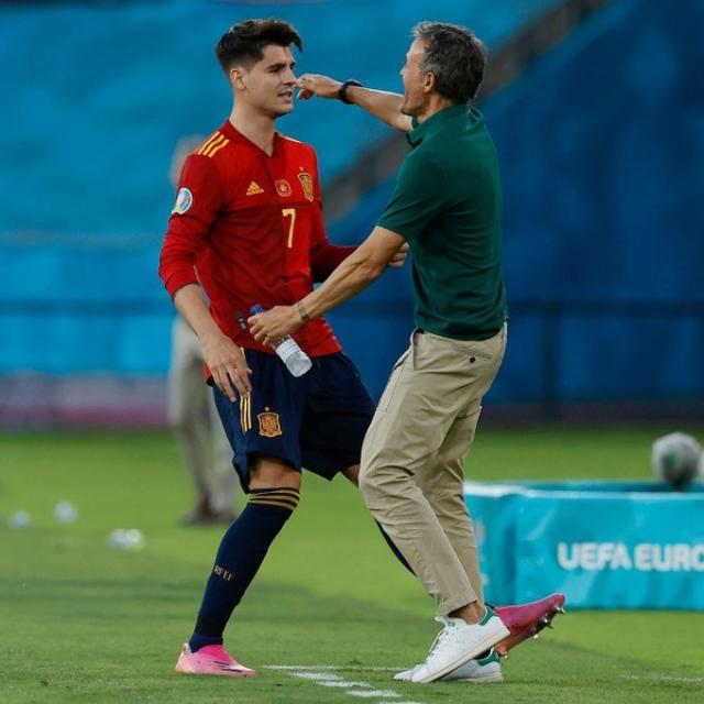 恩里克：西班牙可能太努力 莱万：减少杂念踢得更好